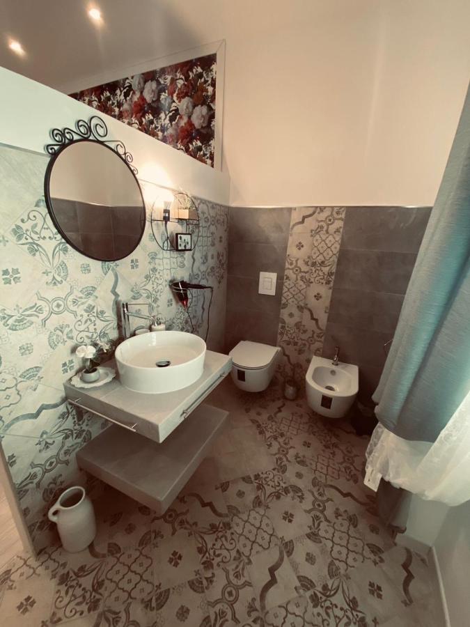 Casa Vacanza Sofa Hotel Sassari Ngoại thất bức ảnh